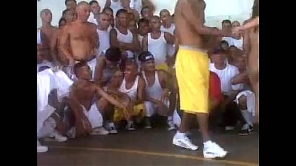 Maake Jor Kore Chudlo Chele