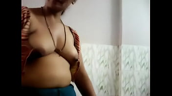 Telugu Aunty Paku Dhanga